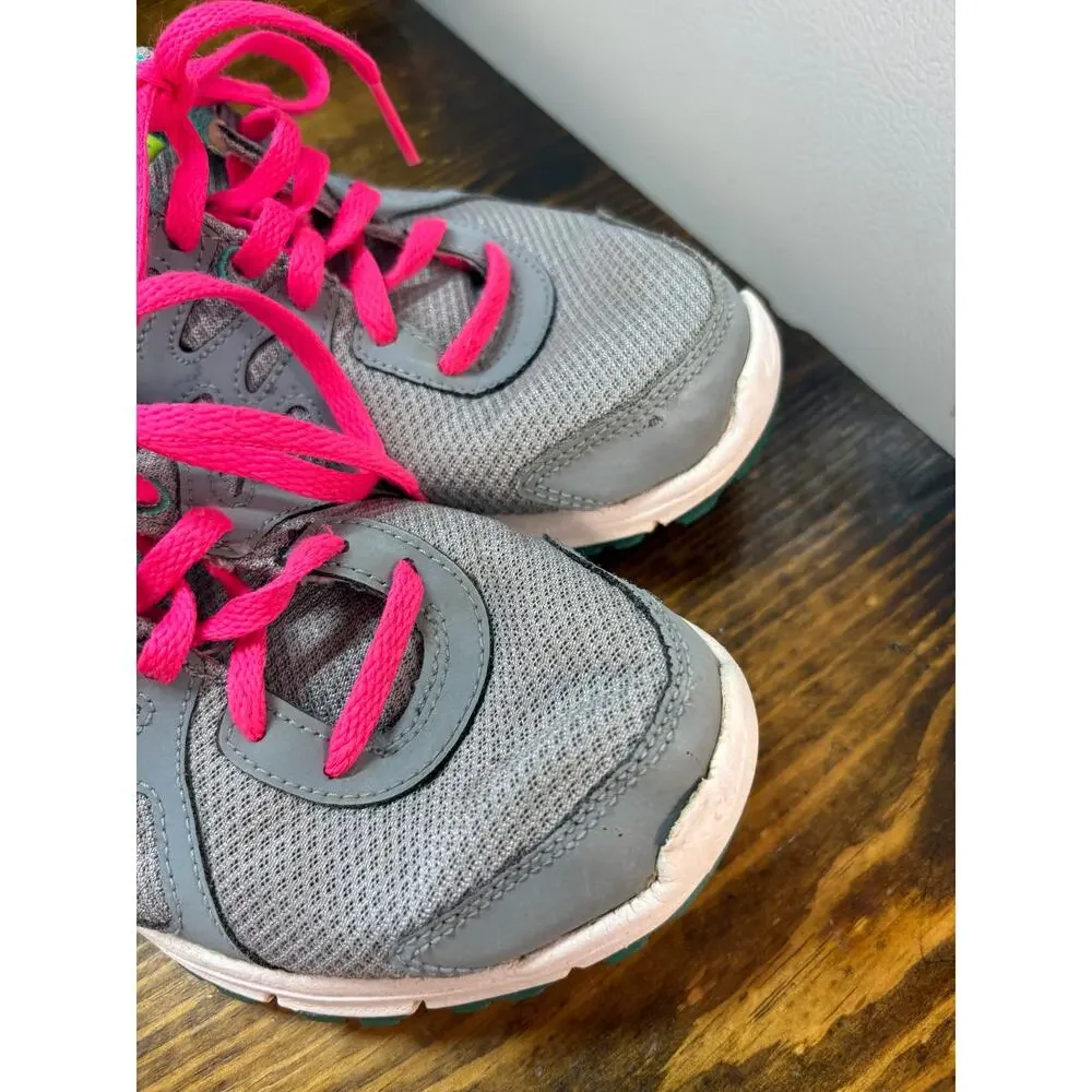 Nike Gray‎ Sneakers Size 5Y